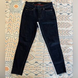 WHBM Sculpt Skinny Jeans 4P dark wash